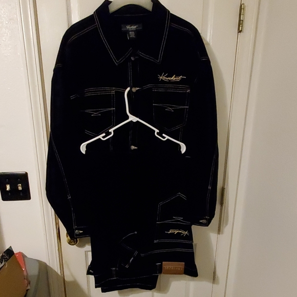 Two peace  outfit - Picture 3 of 3